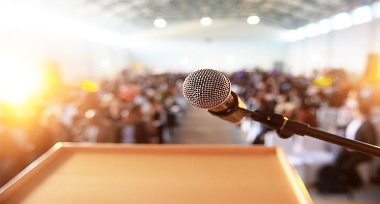 palestra Retilox no auditorio da Sindibor